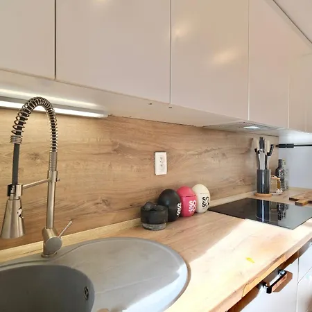 Shelter&friends At Trnavské Mýto Apartmán